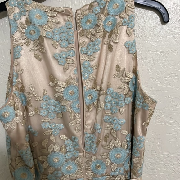 Tahari floral dress - Picture 7 of 10